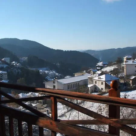 Villa Four Seasons Retreat Momchilovtsi (Smolyan)